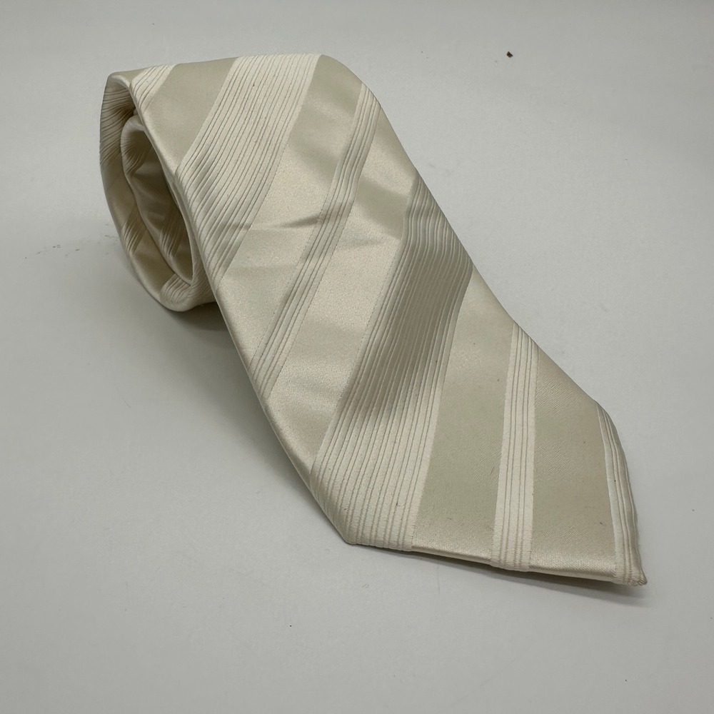 Donald Trump Silk Necktie Mens One Size Cream‎ Gold Textured Office Business Tie
